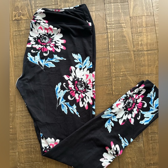 CHARLIE’S PROJECT LEGGINGS FLORAL- OS. - Picture 1 of 1